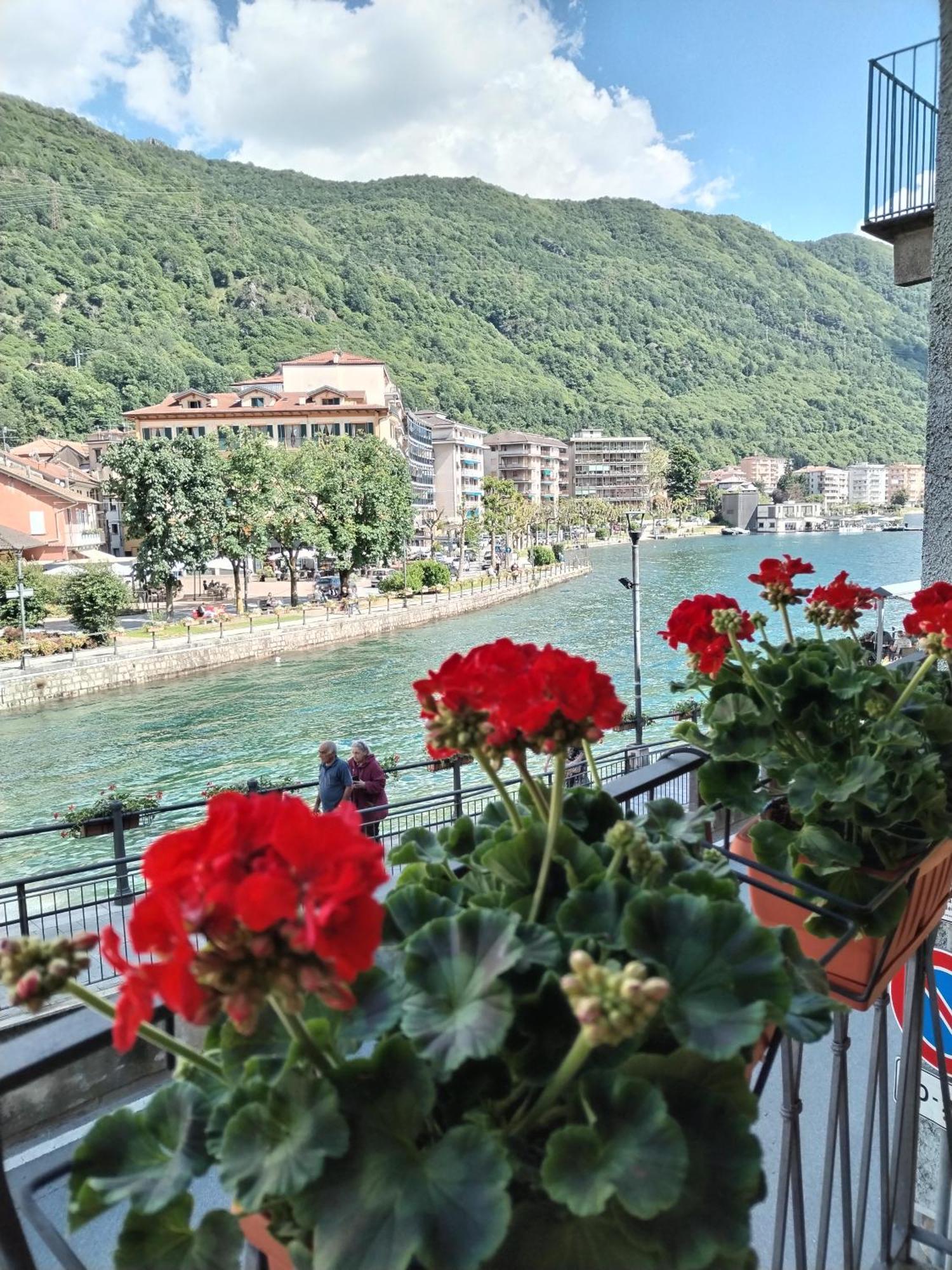 Un Balcone Sul Lago 오메그나 외부 사진