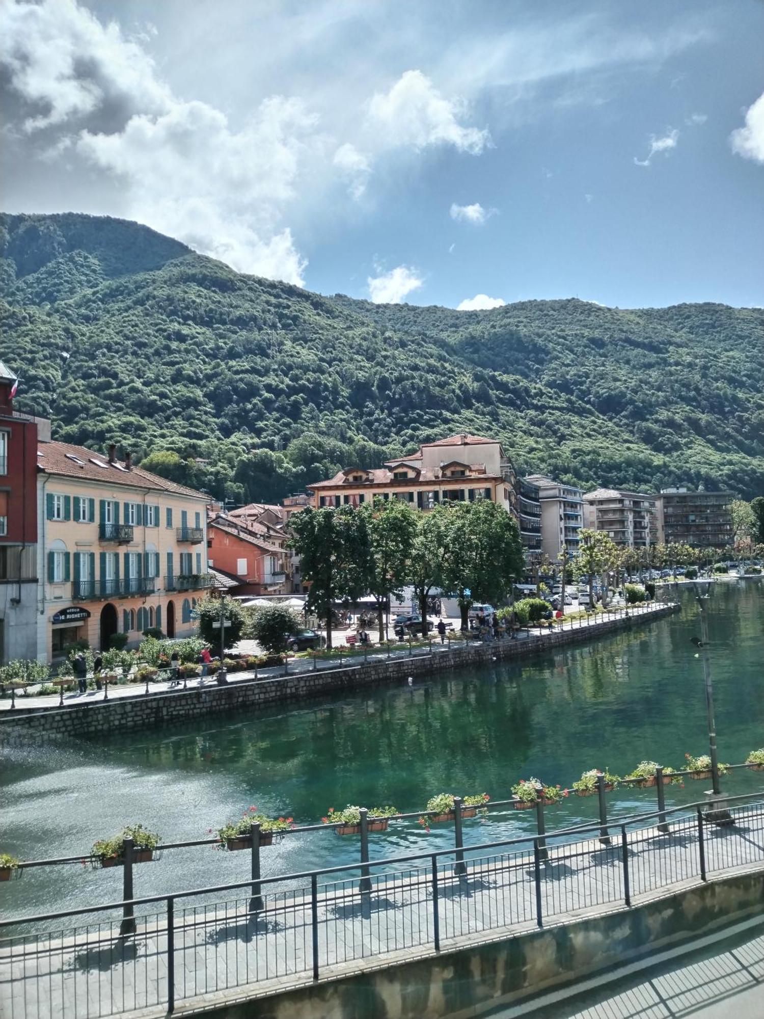 Un Balcone Sul Lago 오메그나 외부 사진