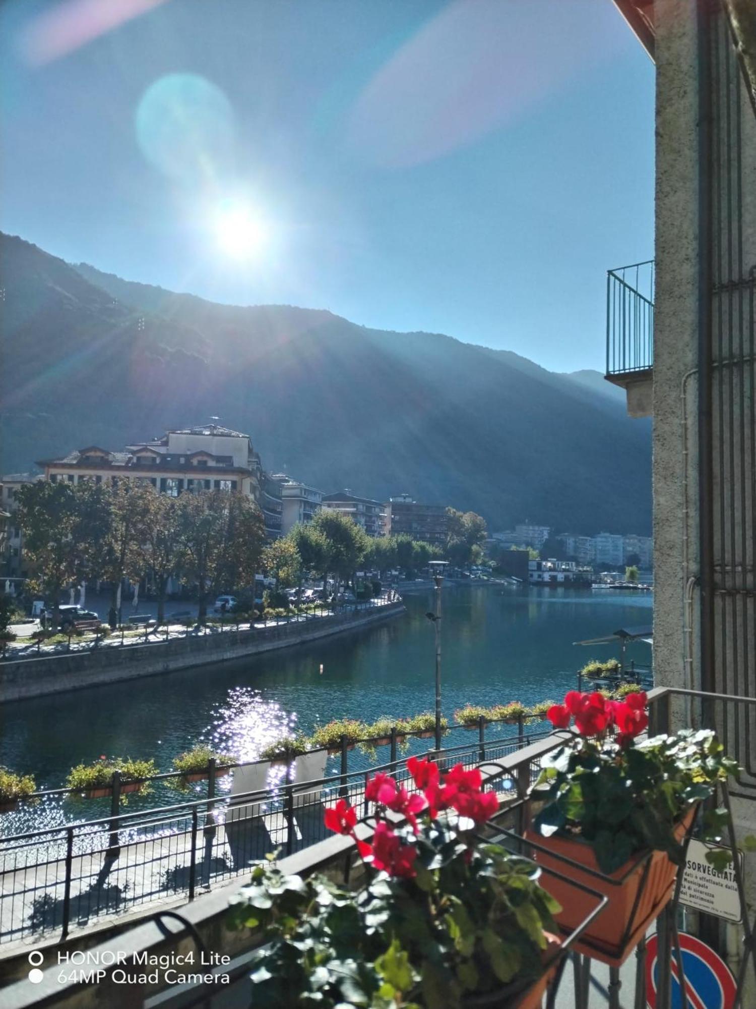 Un Balcone Sul Lago 오메그나 외부 사진